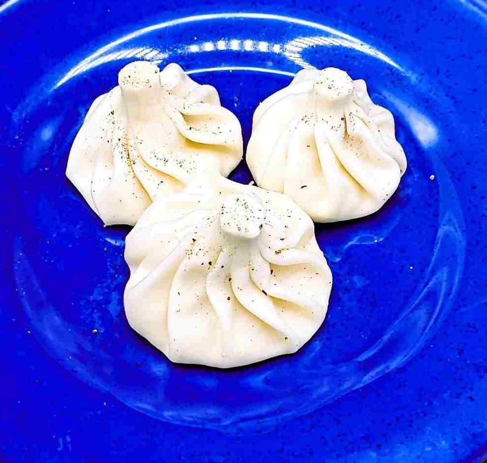 Khinkali กับเนื้อลูกวัวและหมู