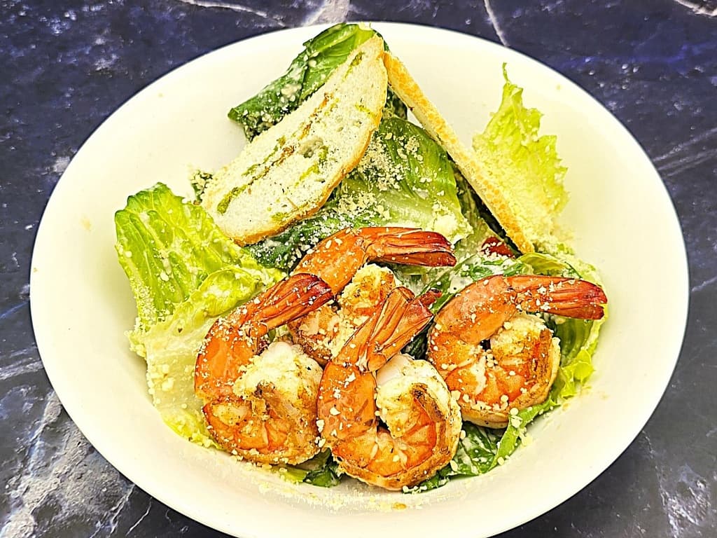 สลัดซีซาร์กุ้ง