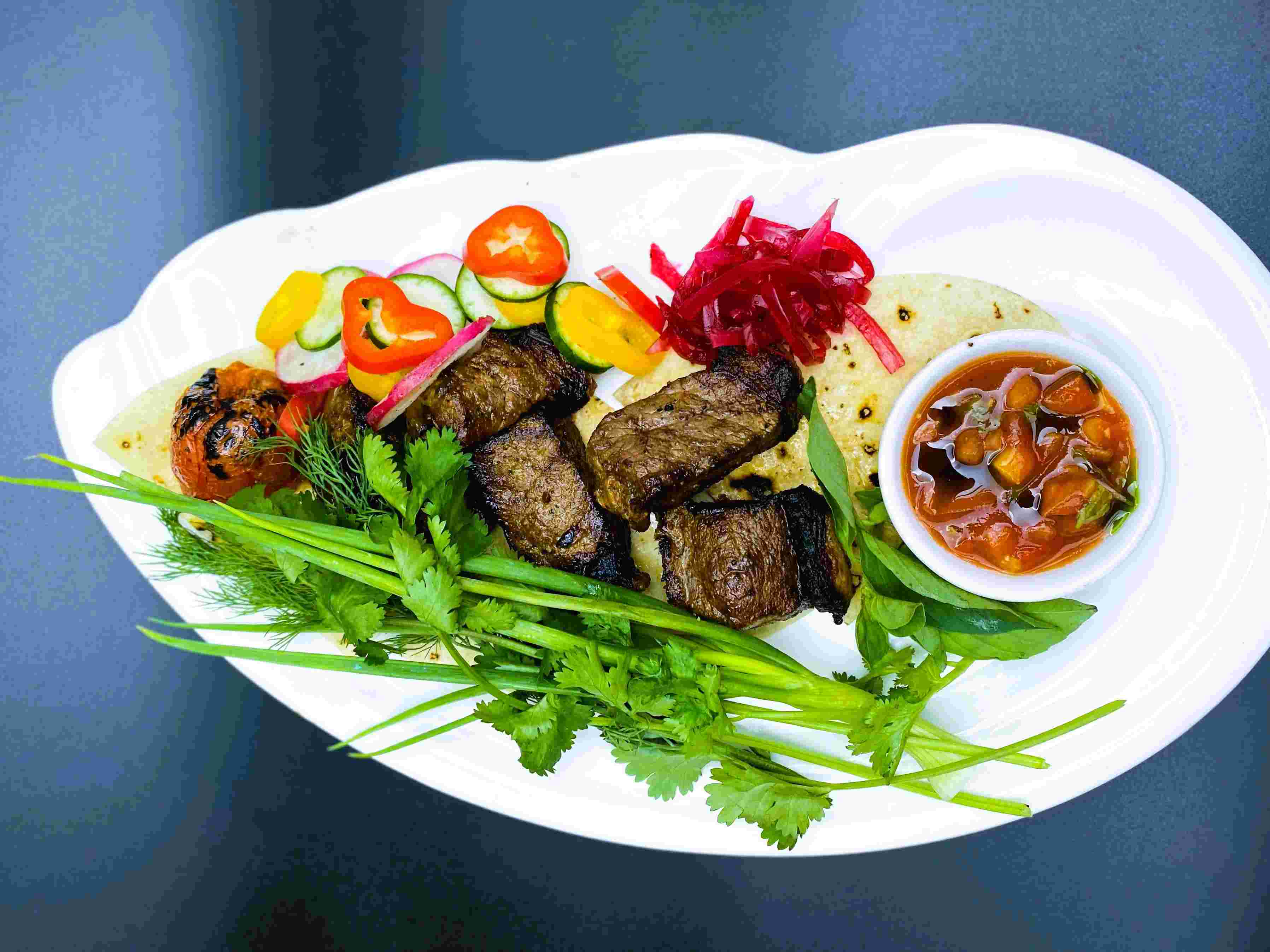 เคบับเนื้อออสเตรเลียบนถ่าน