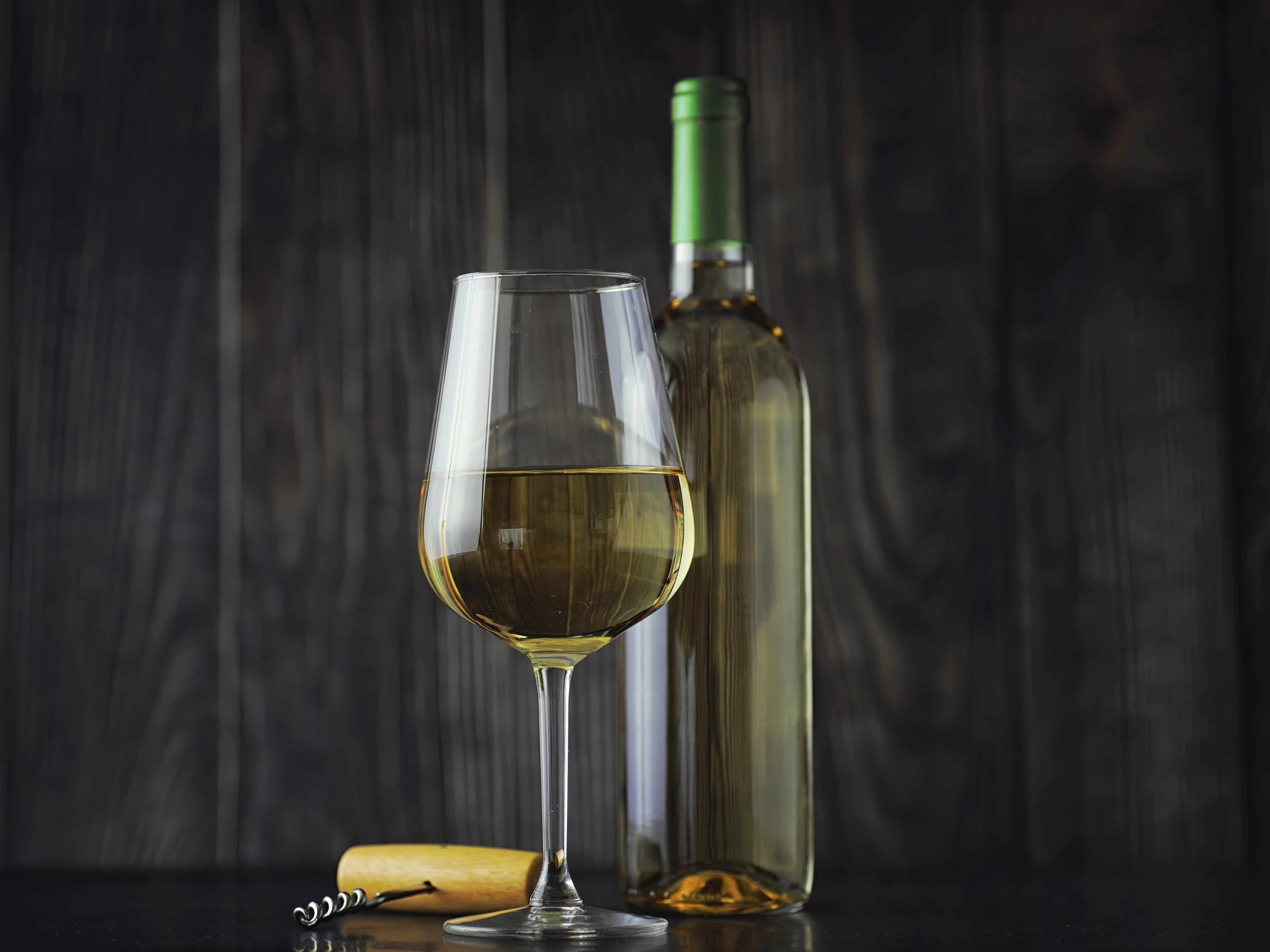 ไวน์ขาว LES SOLSTICES - Cuvee Tradition  Blanc France