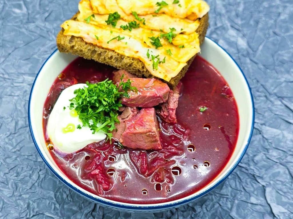 Borscht กับเนื้อวัว