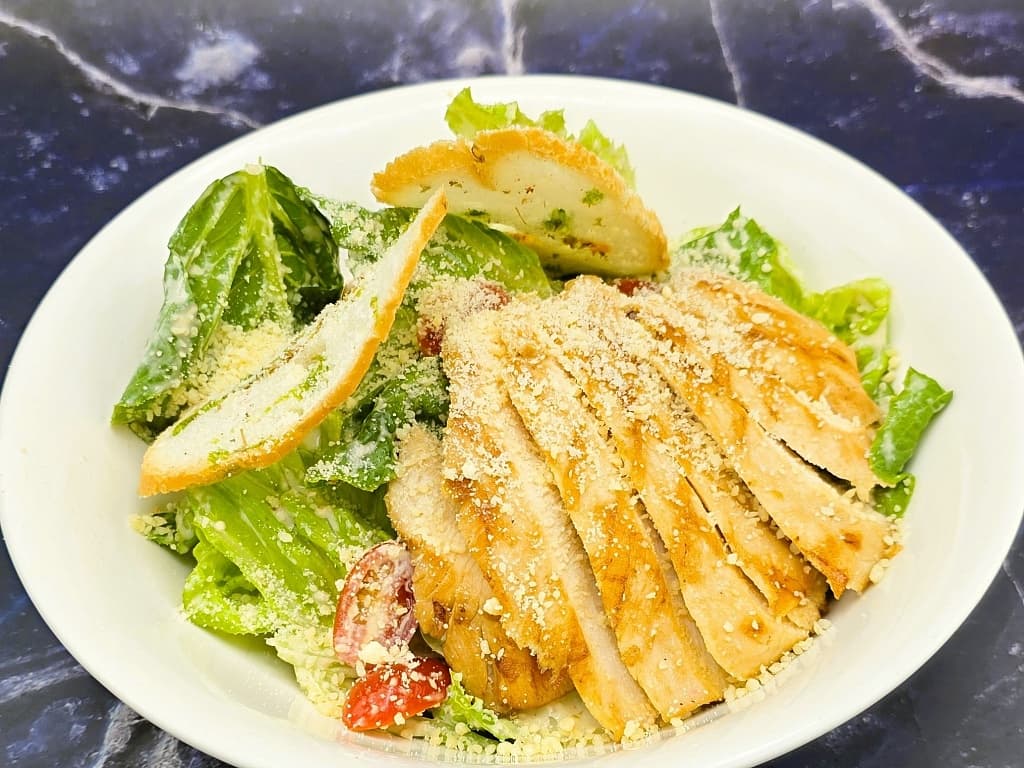 สลัดไก่ซีซาร์